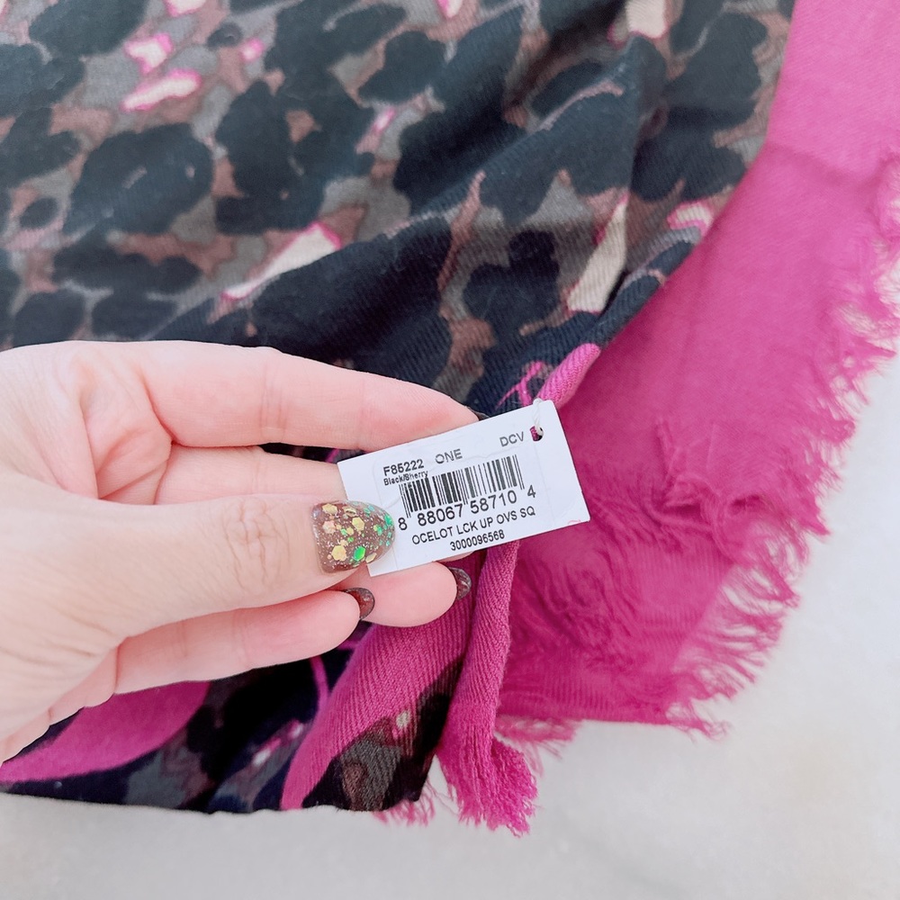 coach women 100%wool scarf /NWT/ - Picture 2 of 5